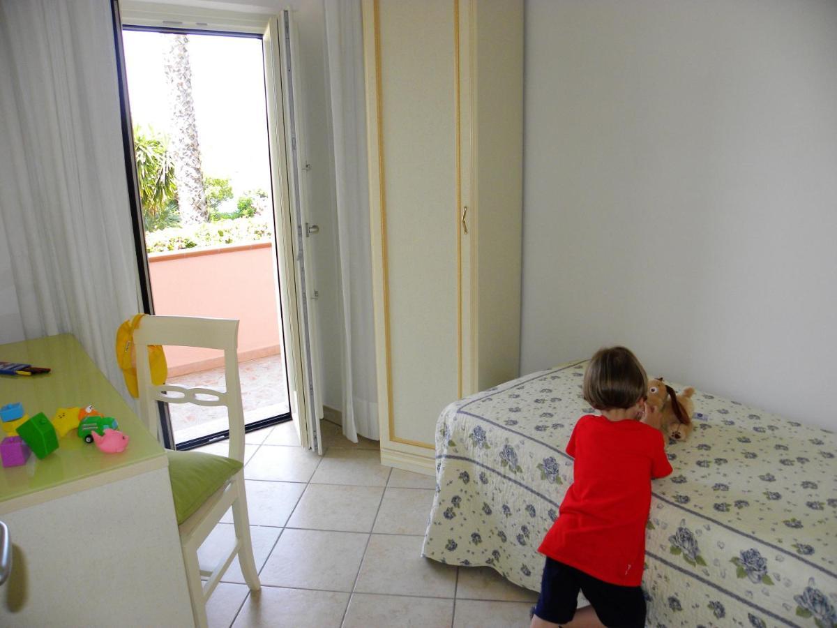 Comfortable Apartment In Maratea With Sea View 95 M² + Parking Esterno foto
